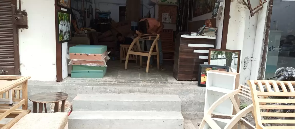 Sunny Wooden Work
