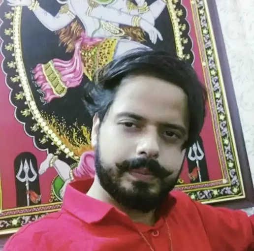 Astrologer Manoj Bhatt