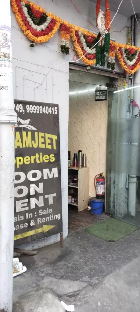 Paramjeet Properties