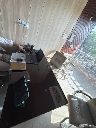 Letz Move Properties