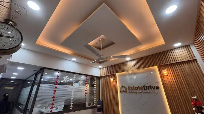 Estate Drive