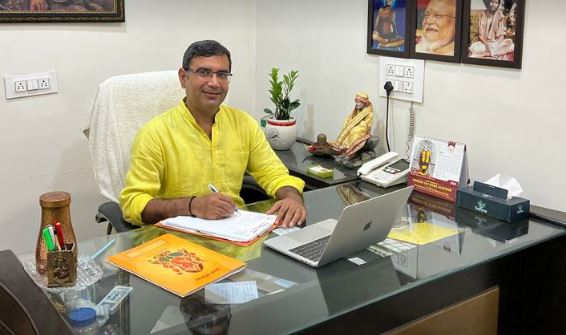 Astrologer Kapil Tyagi