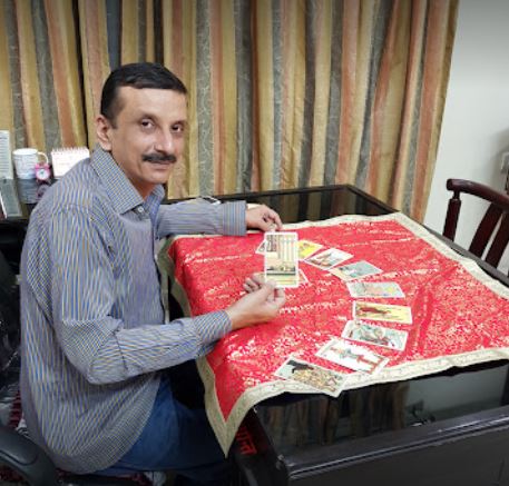 Astrologer Manish Kumar Arora