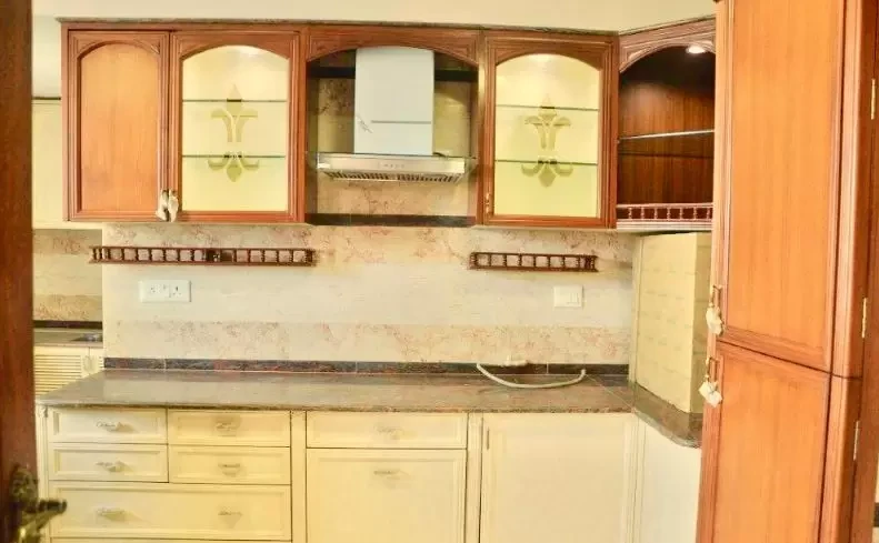Sunil Meenakshi Mehra Interior Designer