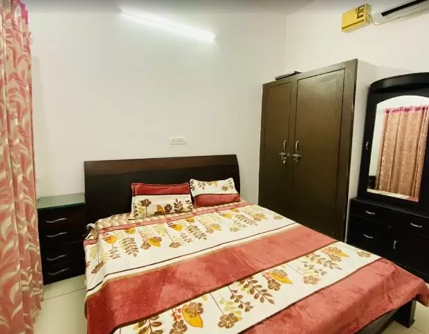 Home Stay 2 Girls Pg