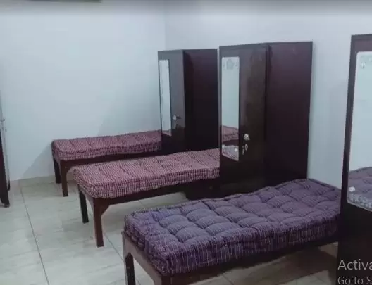 PG For Girls With Food And AC Rooms
