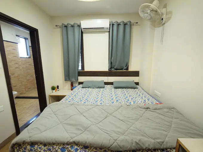 Aluxor Girls Hostel