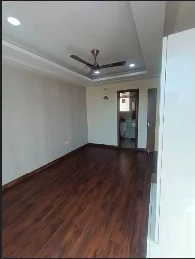 TDI Eminent Floors image