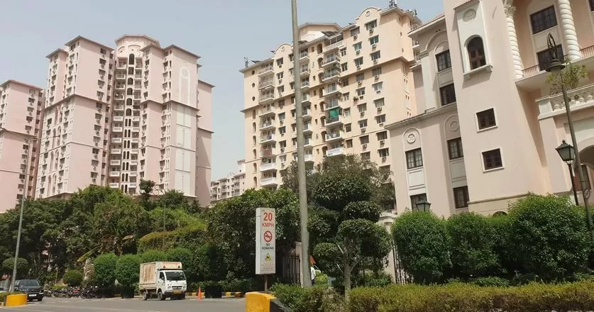 DLF Carlton Estate image