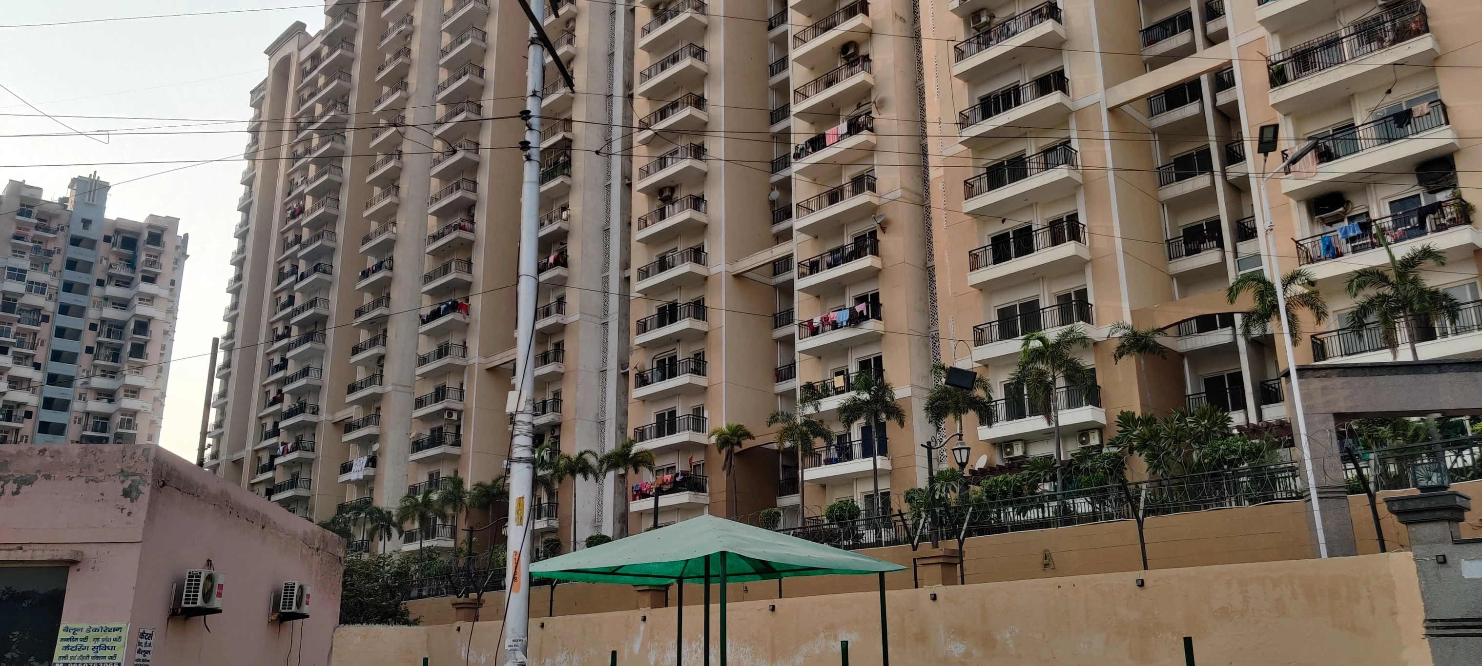 Oasis Venetia Heights image