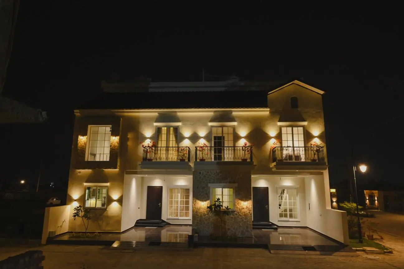 Exterior Image