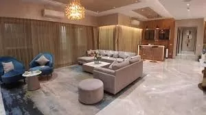 Hero Homes image