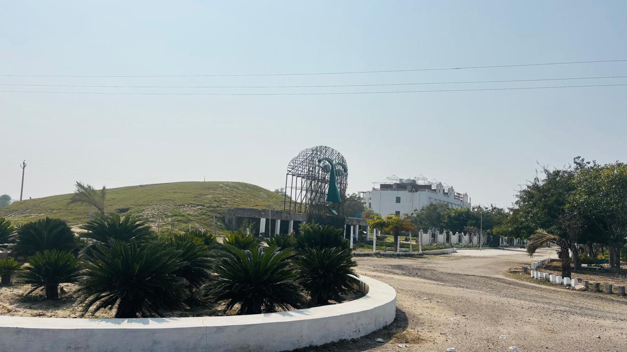 Exterior Image