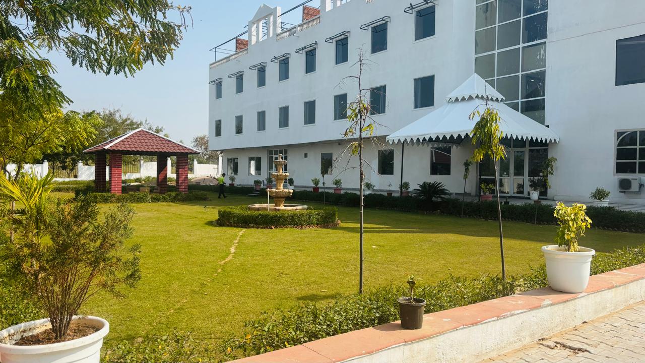 Exterior Image