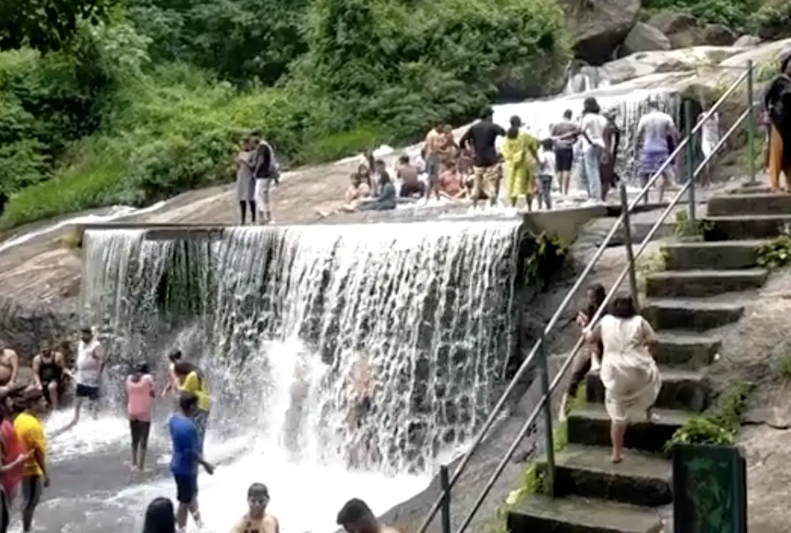 Kovai Kutralam Water Falls